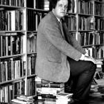 Zeeman-zittend op boeken